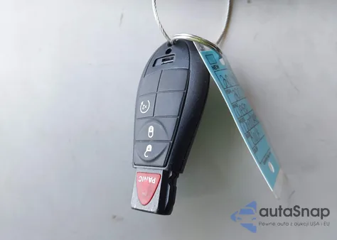 2015 Jeep Cherokee Latitude z USA, uszkodzony, nr VIN 1C4PJMCS1FW559577